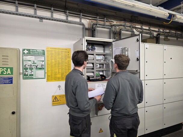 Auszubildende zum Elektroniker Fachrichtung Betriebstechnik (m/w/d), 1. Bild